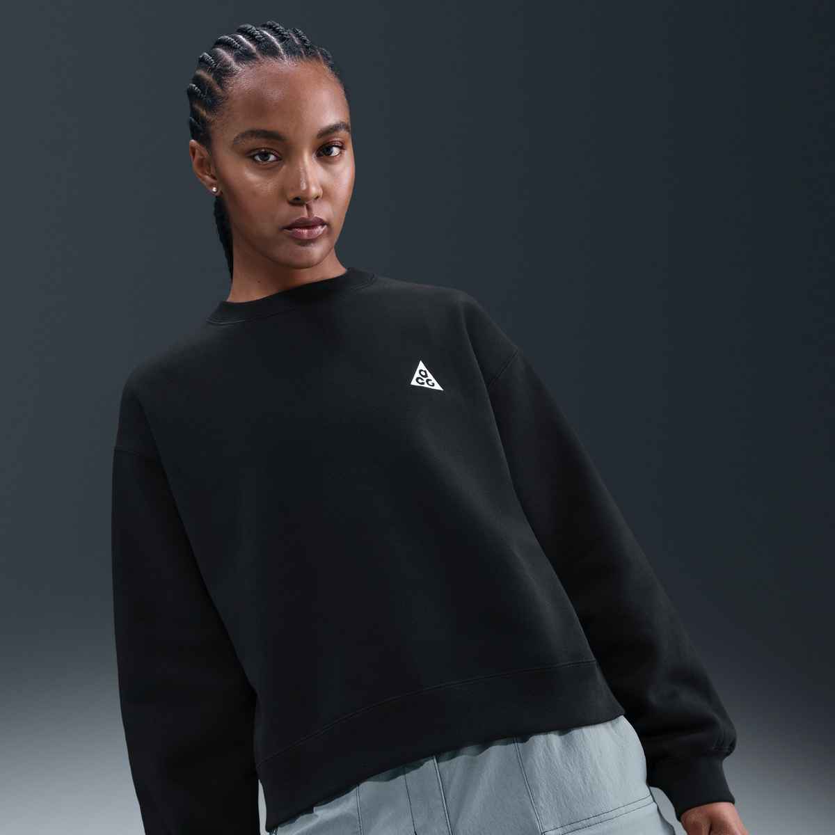 "Tuff Fleece"Women's Therma-FIT Crew-Neck Sweatshirt