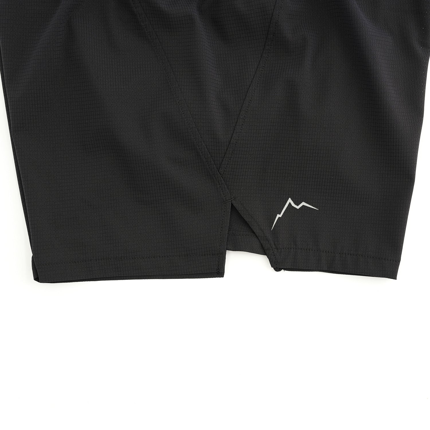 LIGHT FLOW SHORTS