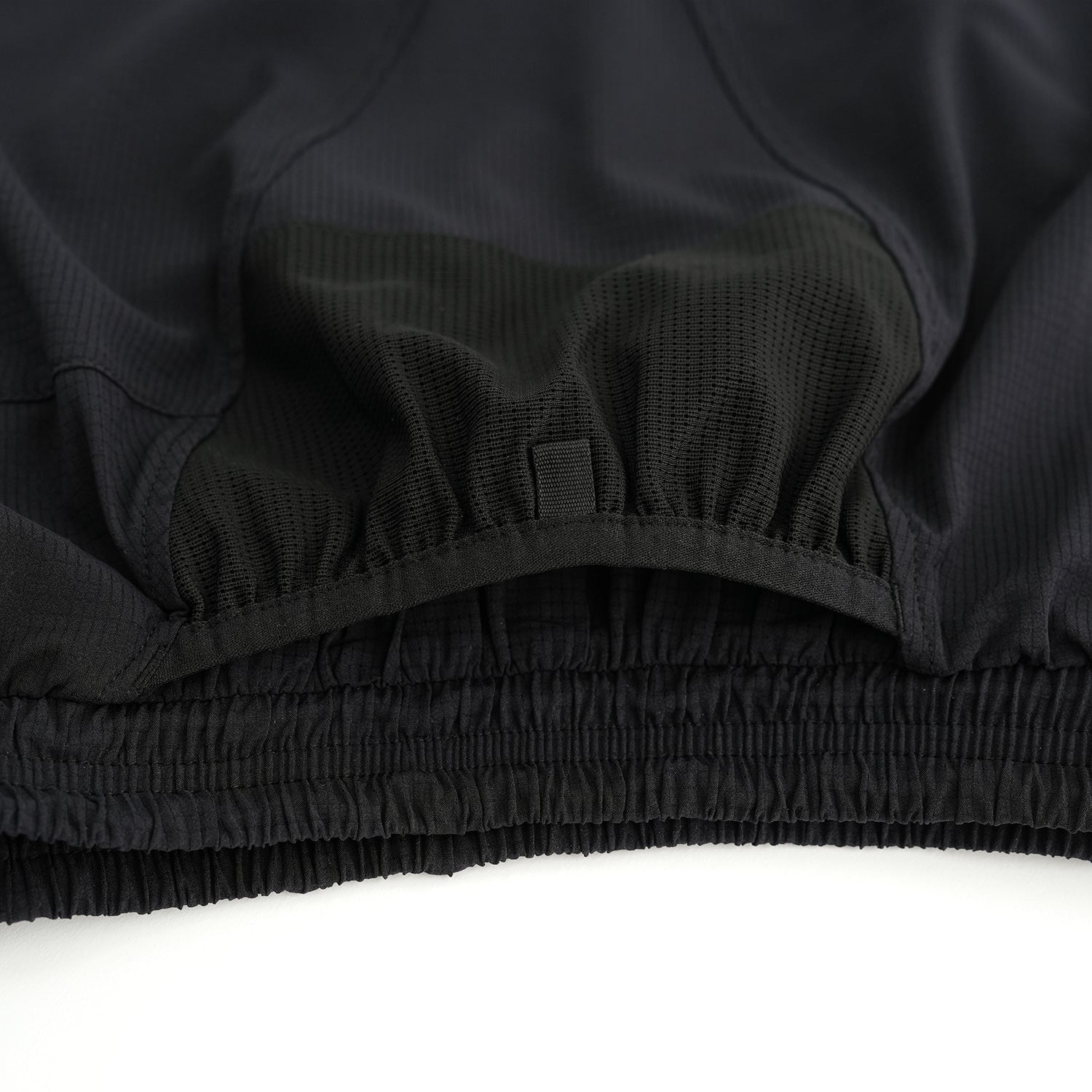 LIGHT FLOW SHORTS
